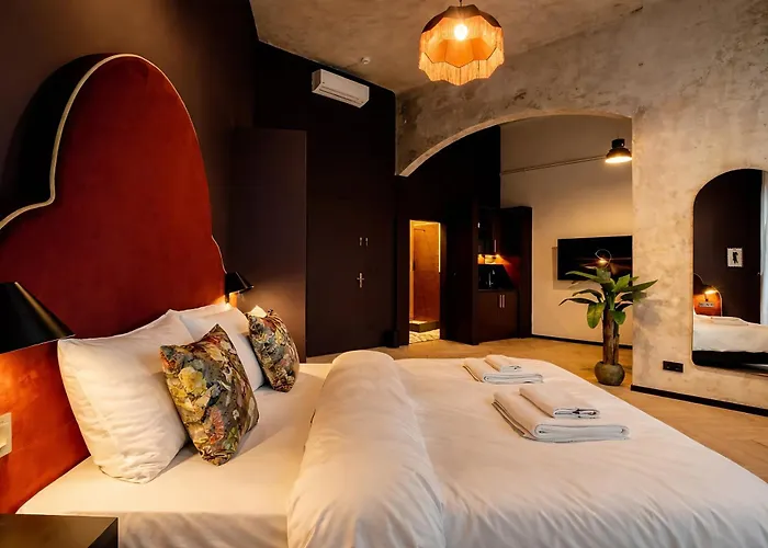 Maroon & Moss Residence Budapest